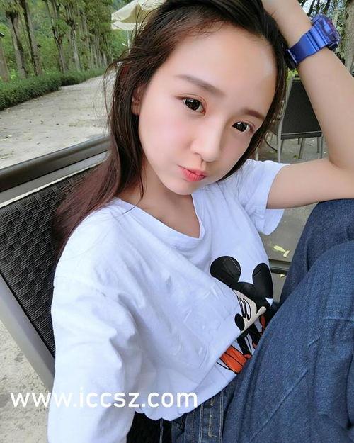 男伴扮女的网红吃瓜,揭秘网络红人的真实生活